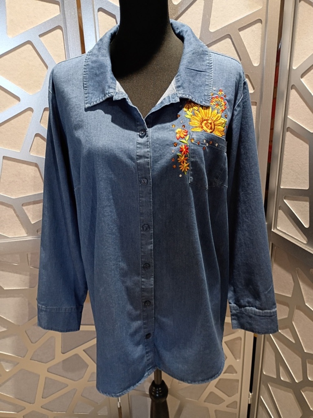 Quacker Factory Denim Shirt XL
Embroidered Floral Button Front
Chambray - Picture 9 of 9